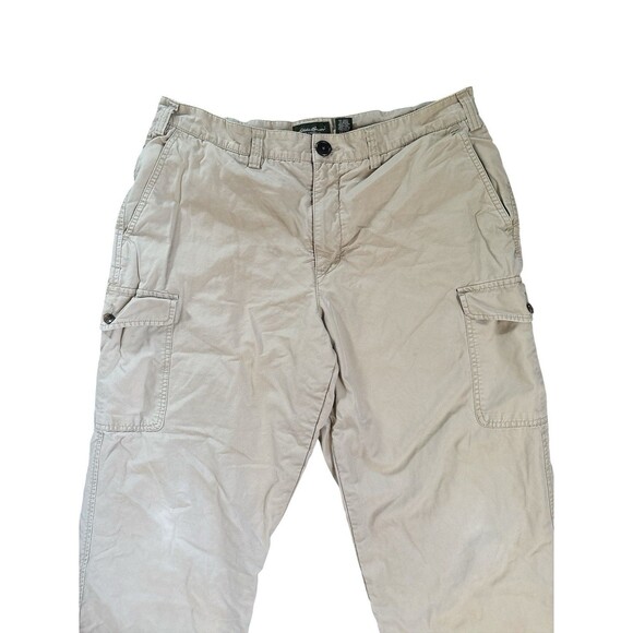 Eddie Bauer Men’s Flannel Lined Relaxed Fit Khaki Cargo Pants Outdoor Work 38x30 - Picture 3 of 6